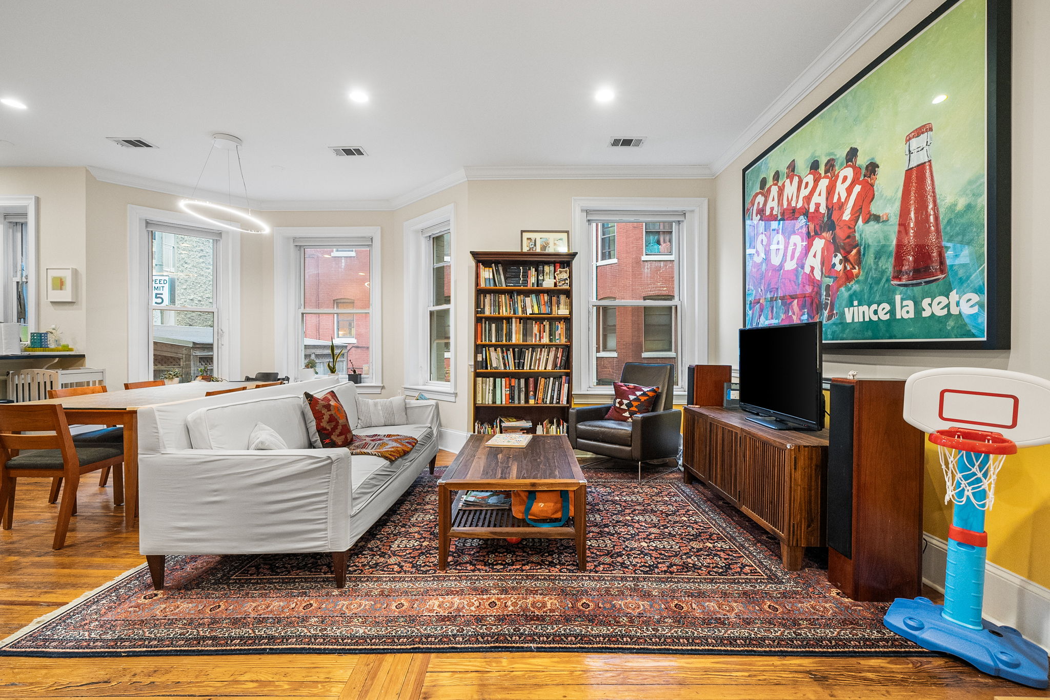 1423 R Street Northwest, Unit 105 Washington, DC 20009 - Photo 5 of 23