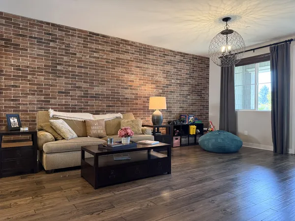 $719,000 | 228 Johnson Street, Windsor, CA 95492