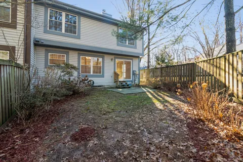 $615,328 | 2 Hugo Court, Silver Spring, MD 20906