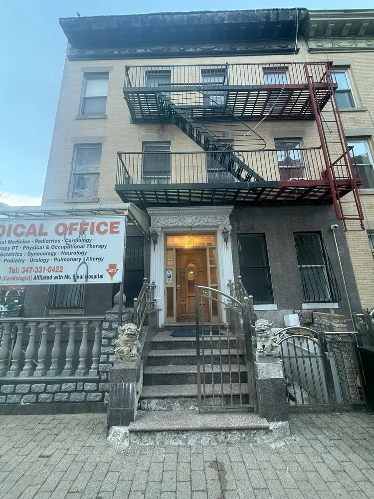 $2,500 | 423 Lincoln Place, Unit 1 | Crown Heights