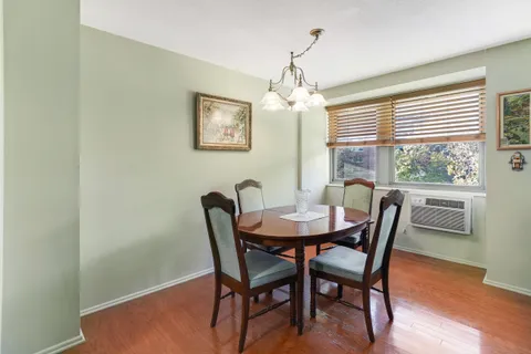 $340,000 | 290 West 232nd Street, Unit 3A | Kingsbridge