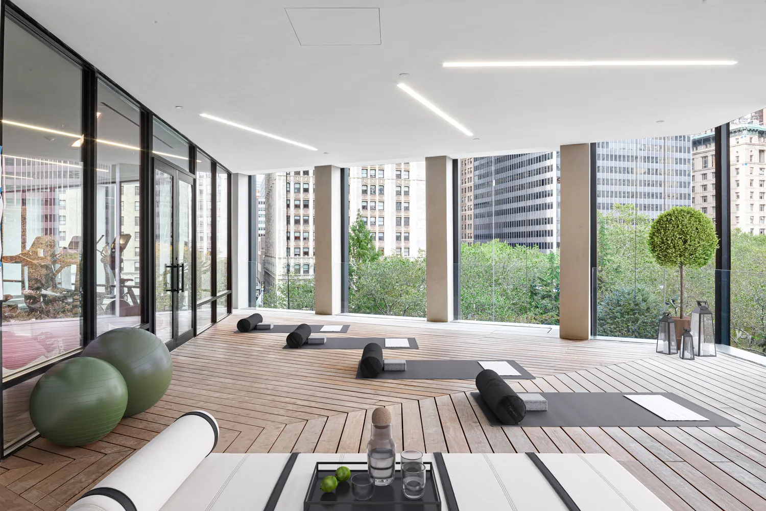 $4,500,000 | 33 Park Row, Unit 18B | Financial District