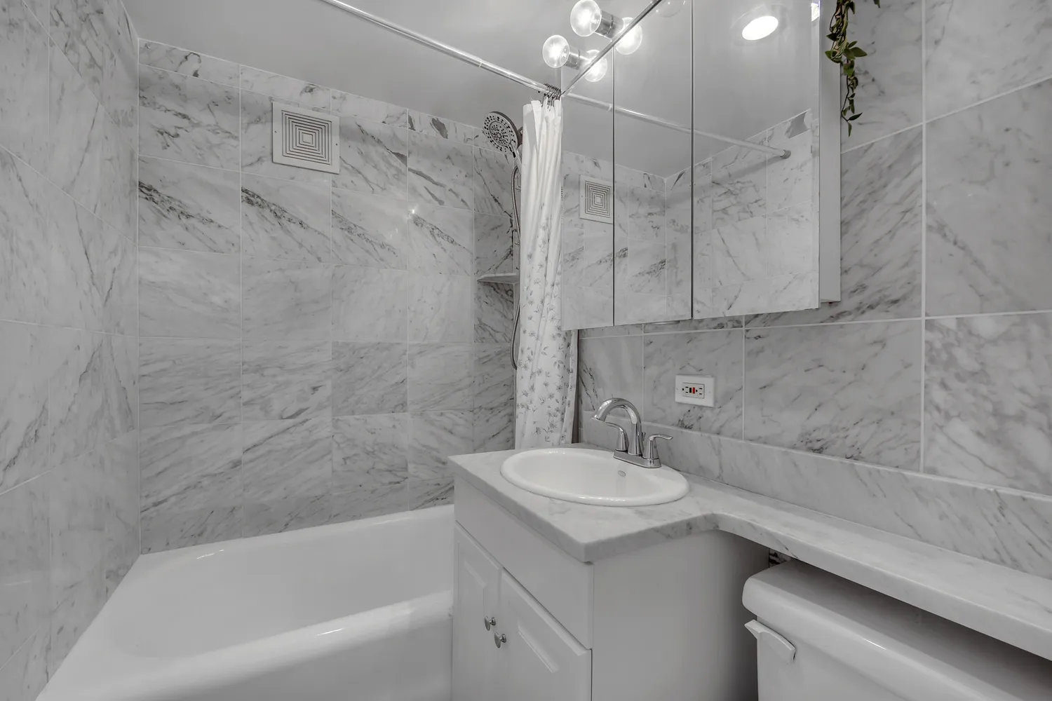 $305,000 | 25 Tudor City Place, Unit 1707 | Murray Hill