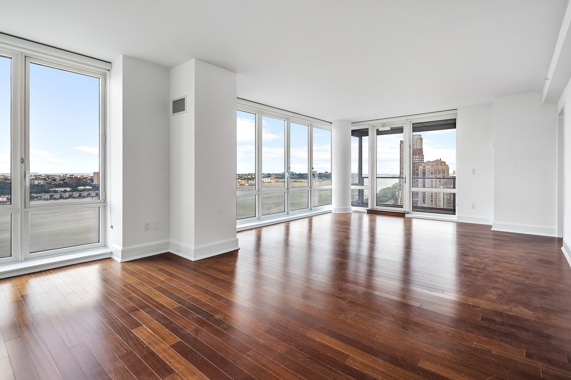 60 Riverside Boulevard, Unit 3201 Manhattan, NY 10069 - Photo 4 of 24