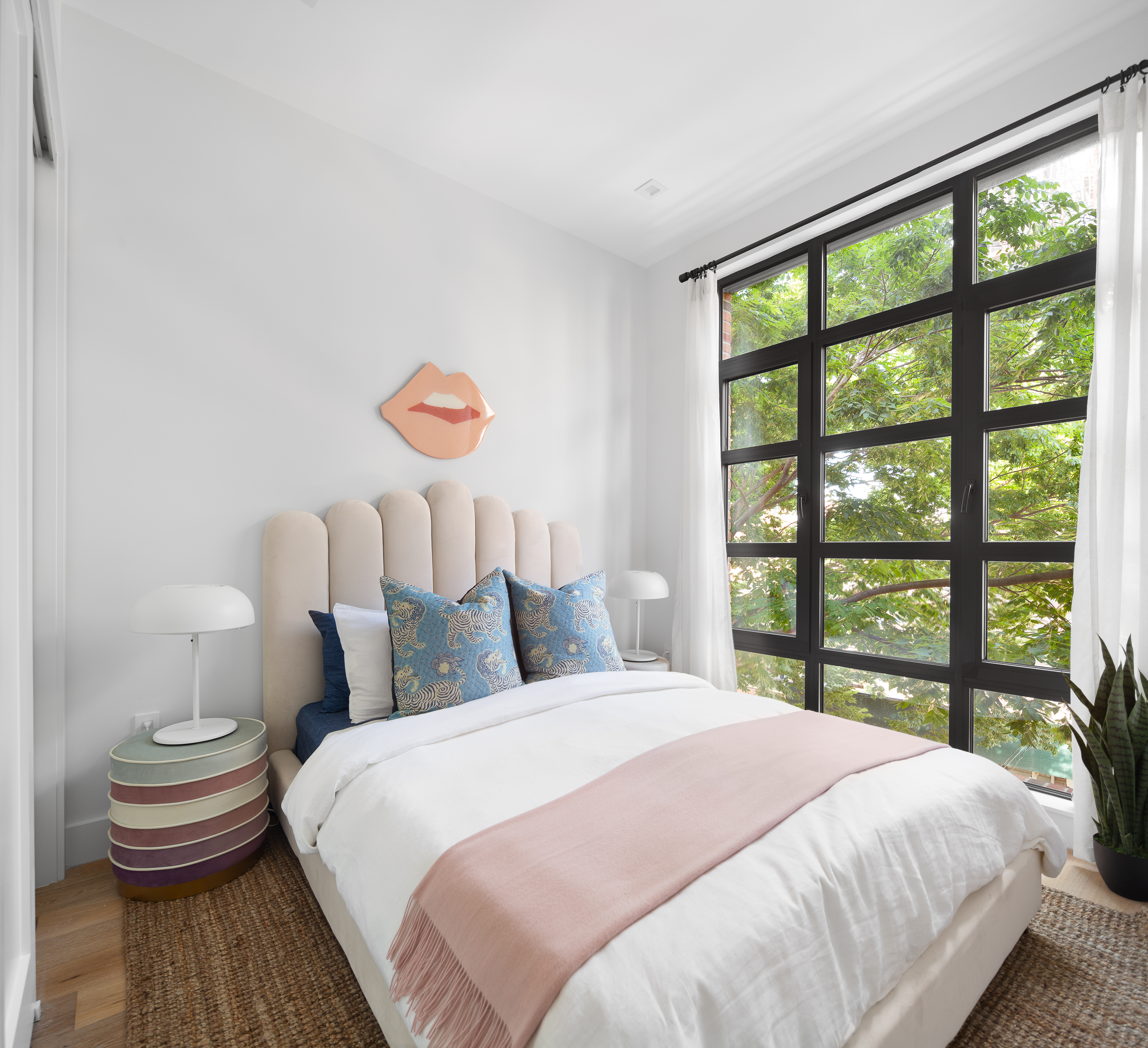 37-29 32nd Street, Unit 5A Queens, NY 11101 - Photo 4 of 7 Gallery Image 4