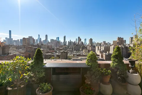 $2,550,000 | 130 West 79th Street, Unit 17A | Upper West Side