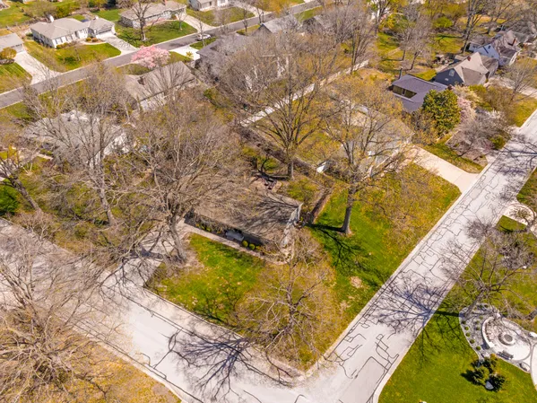 $495,000 | 6525 Hodges Drive, Prairie Village, KS 66208