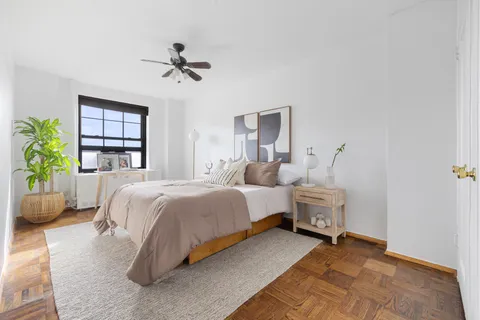 $799,000 | 355 Clinton Avenue, Unit 9A | Clinton Hill