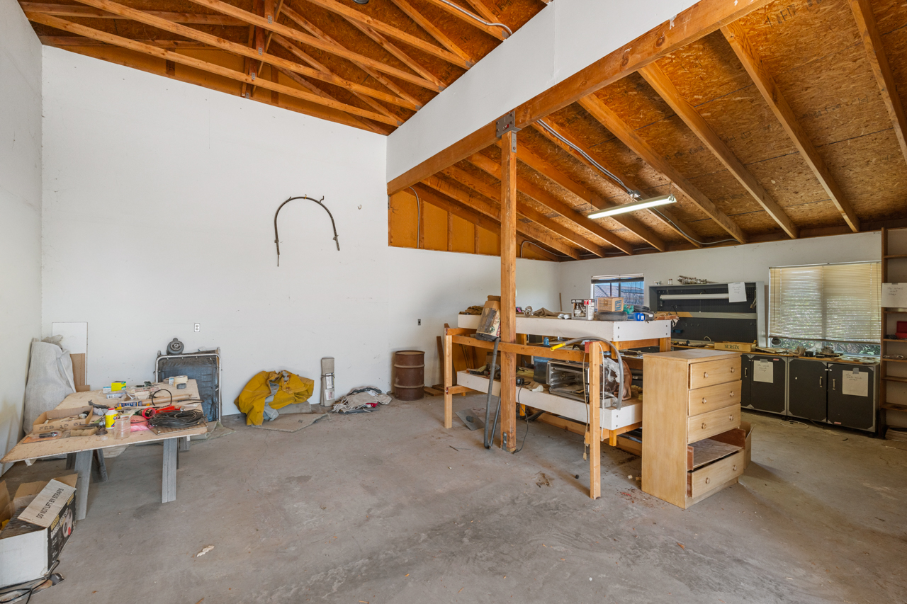 12450 Algonquin Road Apple Valley, CA 92308 - Photo 50 of 56