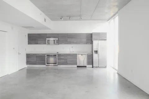 $375,000 | 151 Southeast 1st Street, Unit 1202, Miami, FL 33131