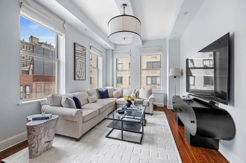 $2,950,000 | 49 East 21st Street, Unit 10C | Flatiron