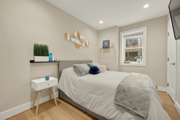 $635,000 | 14 T Street Northeast, Unit 1, Washington, DC 20002