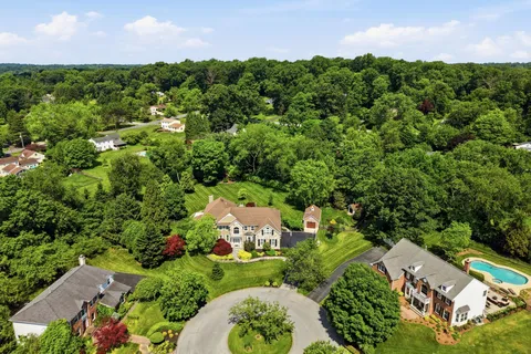 $1,750,000 | 302 Jefferson Drive, Malvern, PA 19355