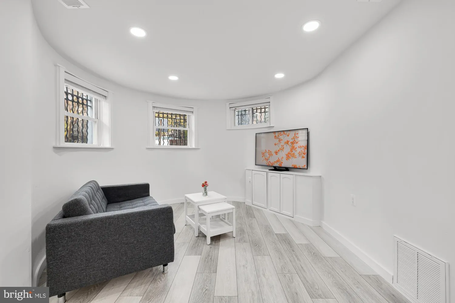 $2,340 | 1821 19th Street Northwest, Unit 1, Washington, DC 20009