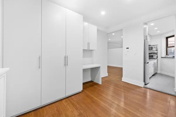 $4,250 | 29 West 65th Street, Unit 2J | Upper West Side