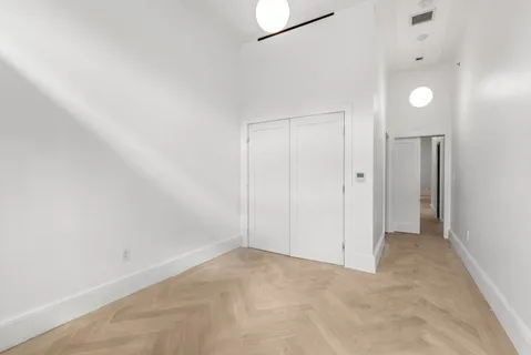 $899,000 | 129 Malcolm X Boulevard, Unit GDN | Bedford-Stuyvesant