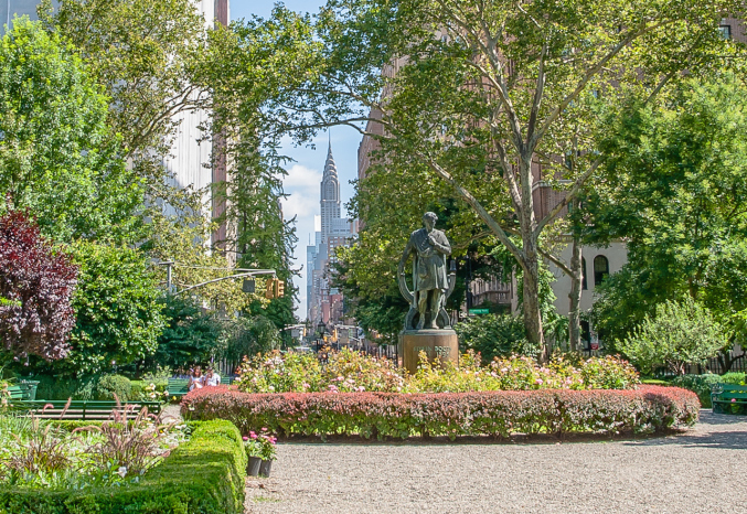 32 Gramercy Park South, Unit 12DG Manhattan, NY 10003 - Photo 10 of 11 a green field with lots of plants and trees