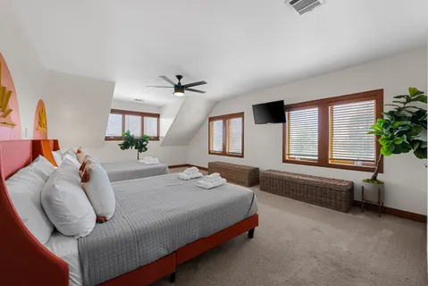 $1,375,000 | 10512 Lake Park Drive, Dripping Springs, TX 78620