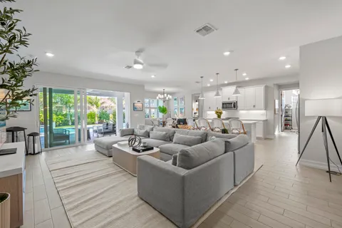 $949,900 | 10581 Woodchuck Lane, Bonita Springs, FL 34135