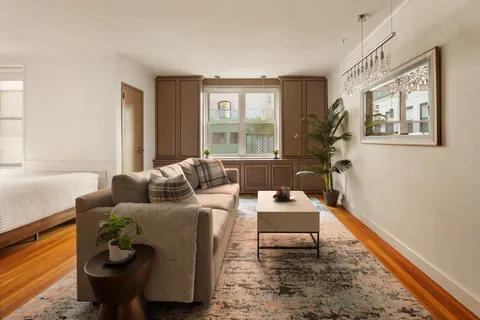 $535,000 | 88 Bleecker Street, Unit 6A | Greenwich Village