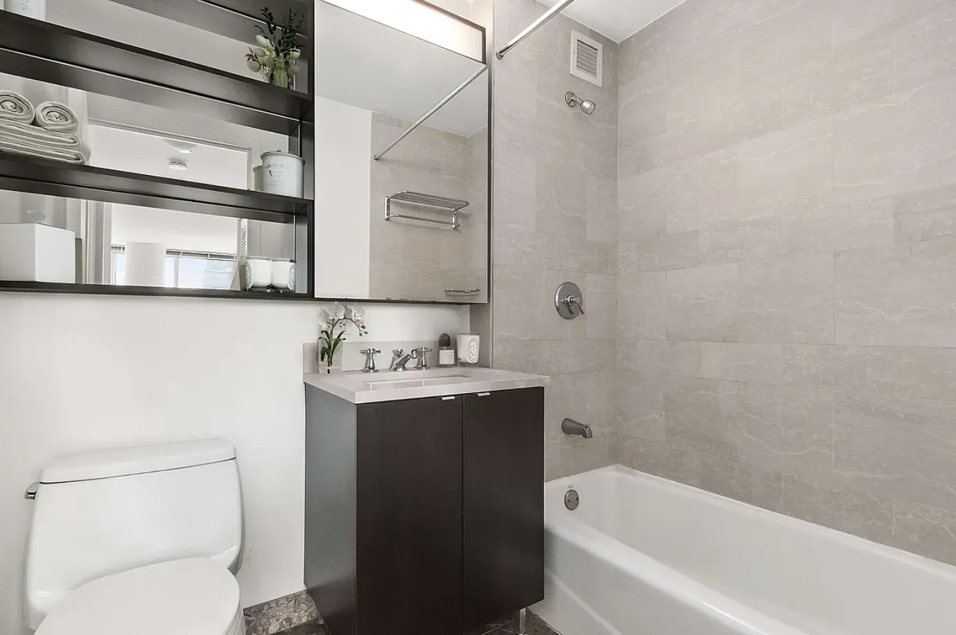 $5,150 | 215-217 East 96th Street, Unit 36E | Upper East Side