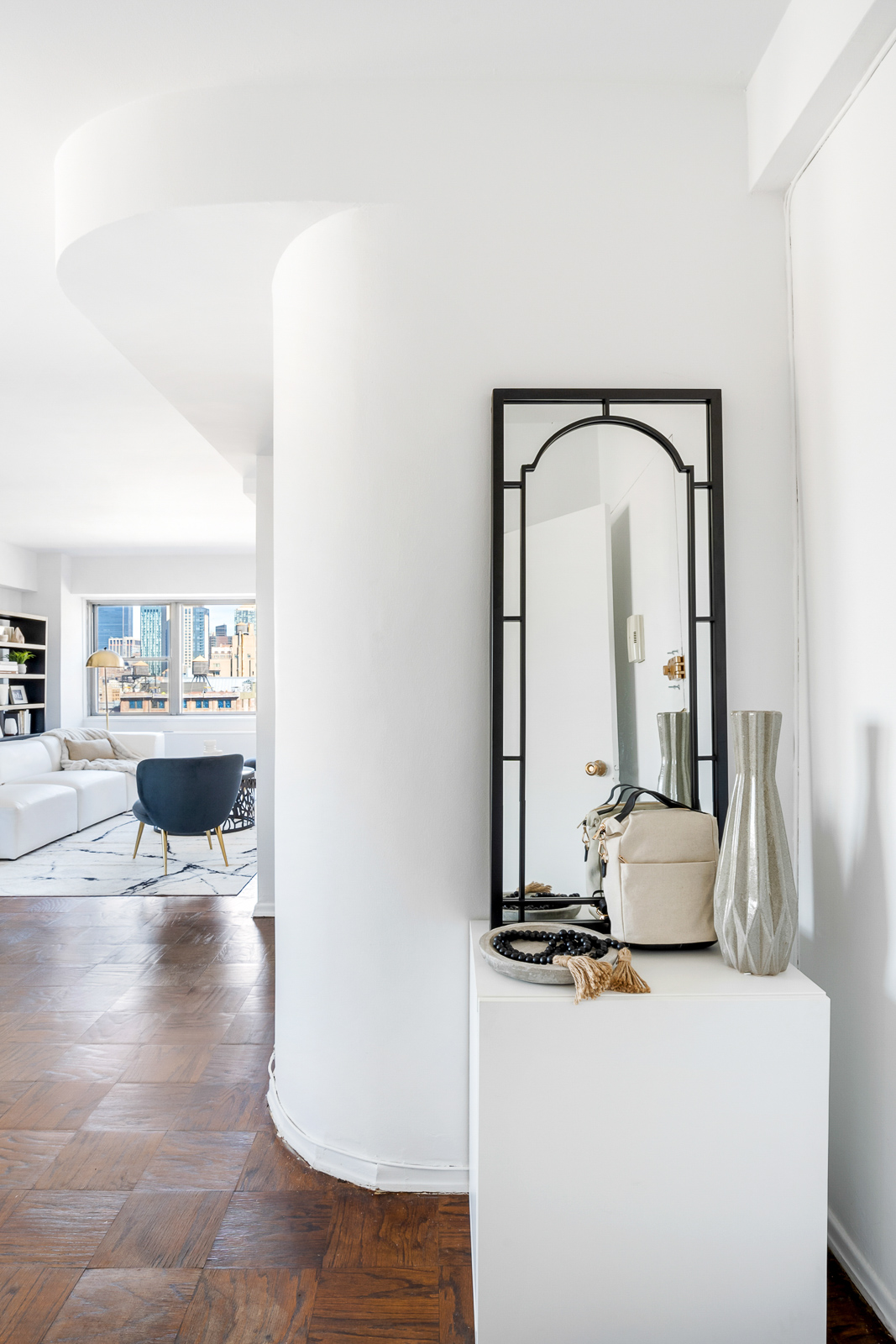 10 West 15th Street, Unit 2017 Manhattan, NY 10011 - Photo 2 of 13