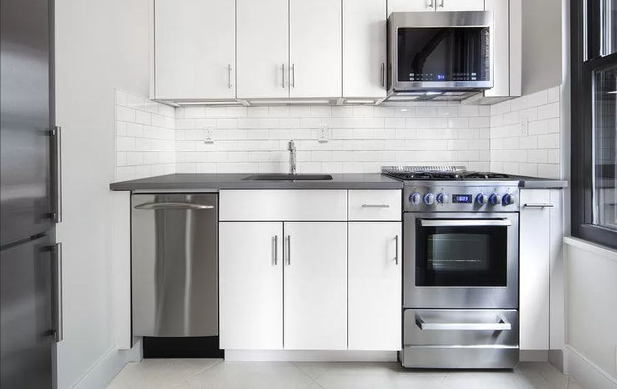 56 7th Avenue, Unit 10J Manhattan, NY 10011 - Photo 3 of 10