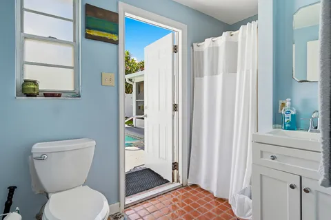$2,400,000 | 145 Northeast Spanish Court, Boca Raton, FL 33432