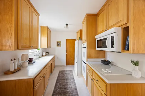 $879,000 | 9527 Broadway, Temple City, CA 91780