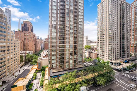 $799,000 | 205 East 63rd Street, Unit 11EF | Lenox Hill