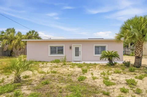 $470,000 | 407 Cobia Avenue, Fort Walton Beach, FL 32548