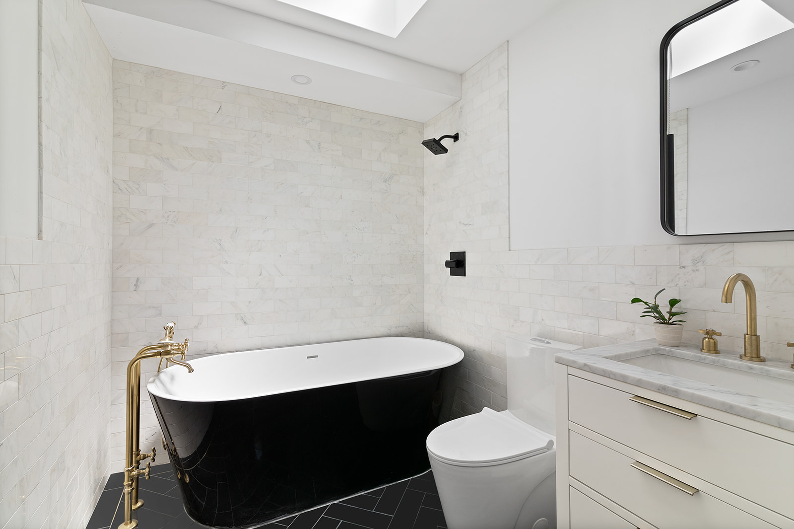 829 A Greene Avenue Brooklyn, NY 11221 - Photo 11 of 16