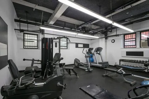 $560,000 | 333 East 53rd Street, Unit 12L | Sutton Place