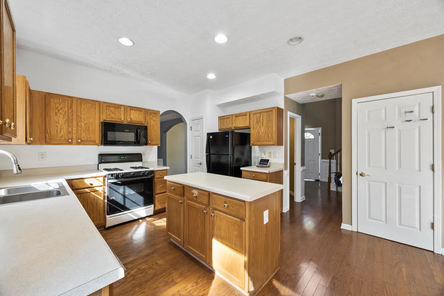 $325,000 | 3940 Medlock Pk Drive, Snellville, GA 30039