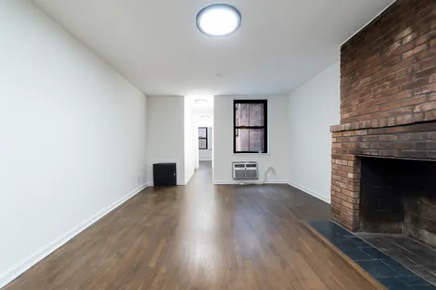 $3,995 | 205 2nd Avenue, Unit 2C | East Village