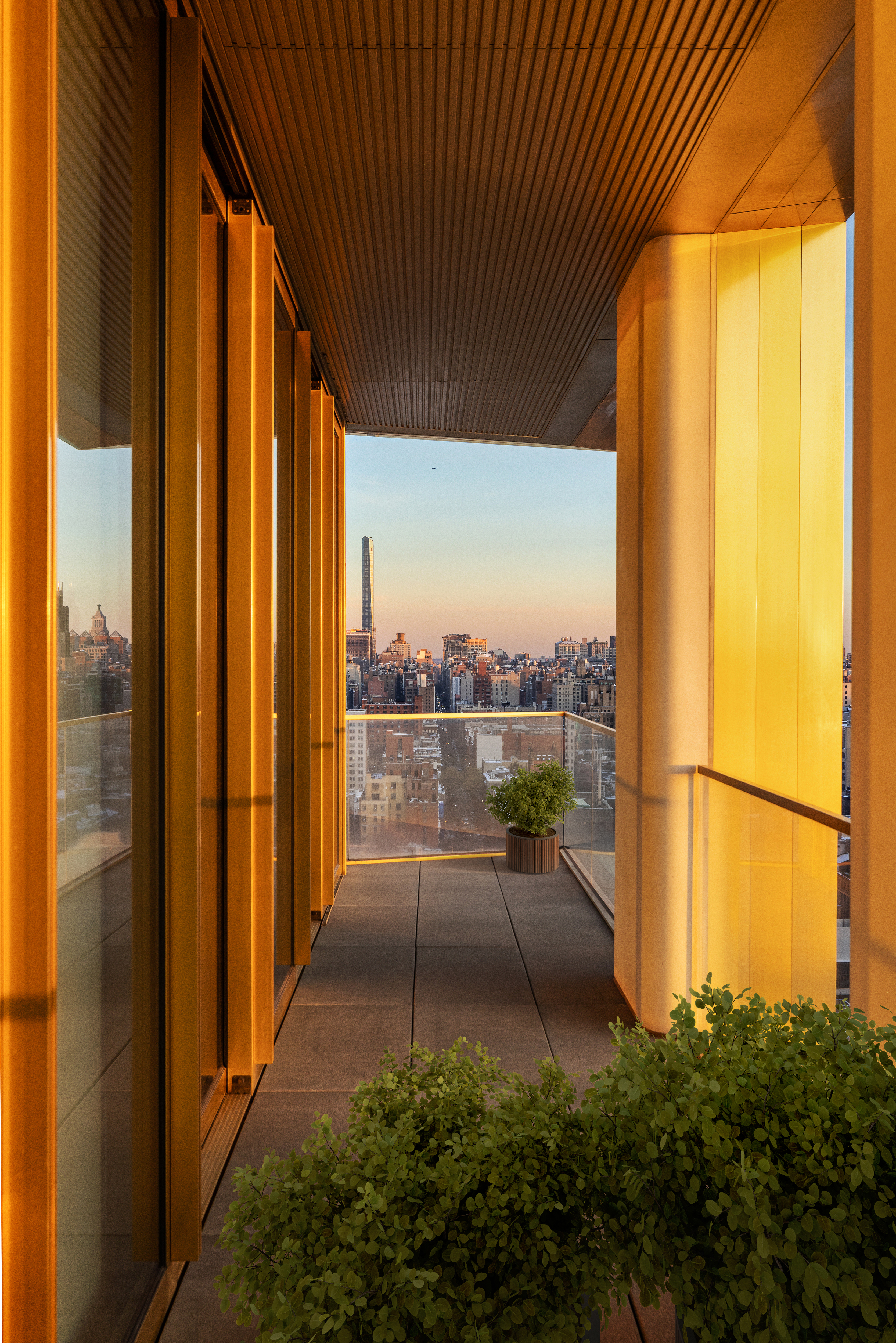 551 West 21st Street, Unit PH19 Manhattan, NY 10011 - Photo 26 of 35