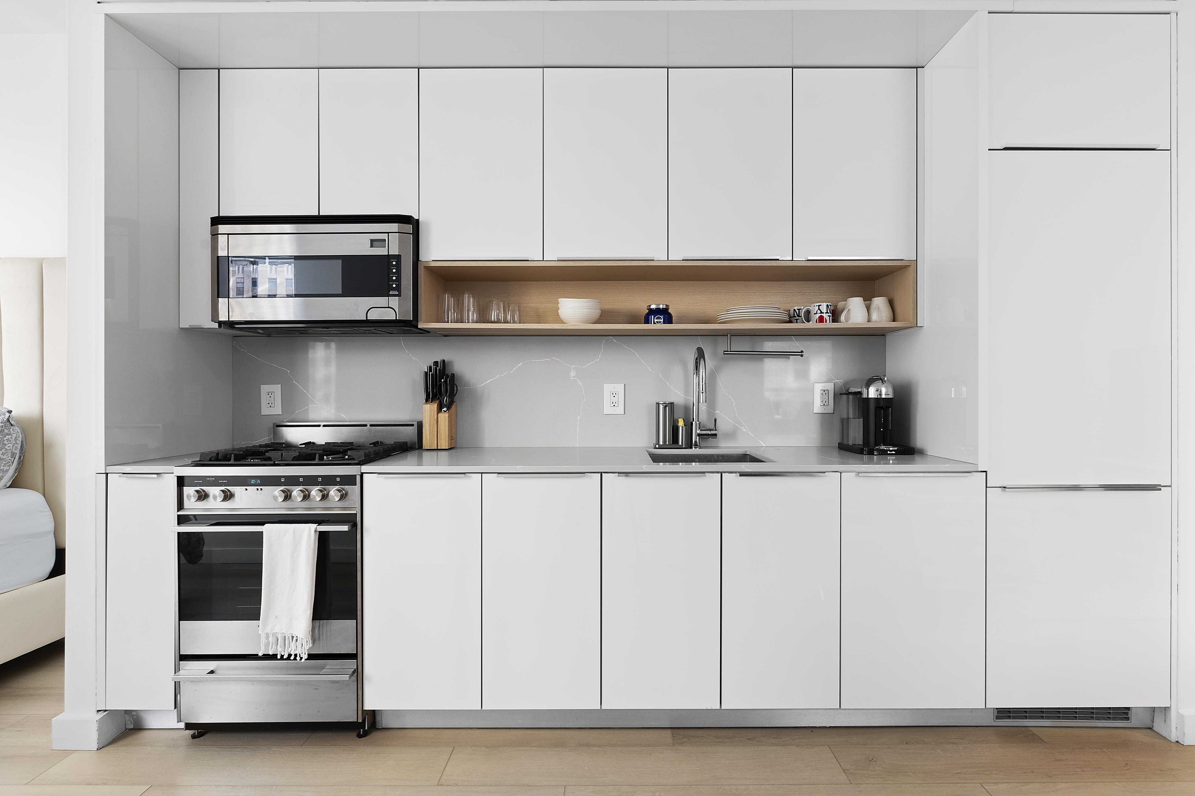 20 Broad Street, Unit 2218 Manhattan, NY 10005 - Photo 3 of 7