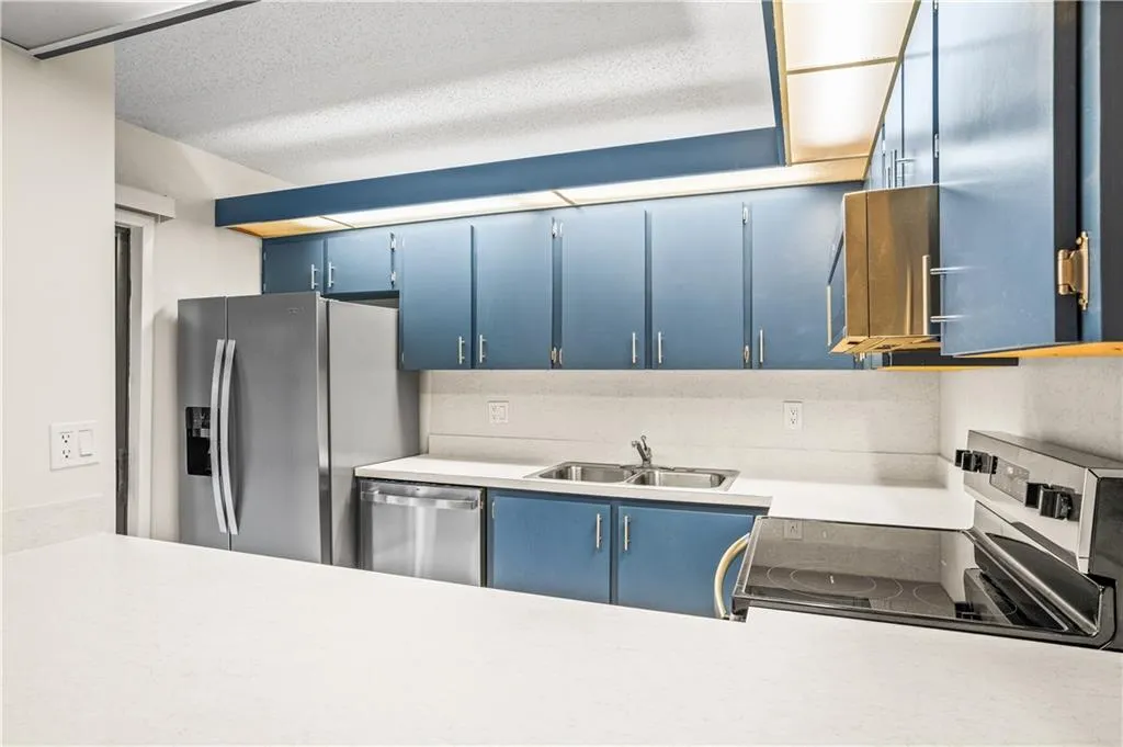 $190,000 | 1166 6th Avenue, Unit 21D, Vero Beach, FL 32960