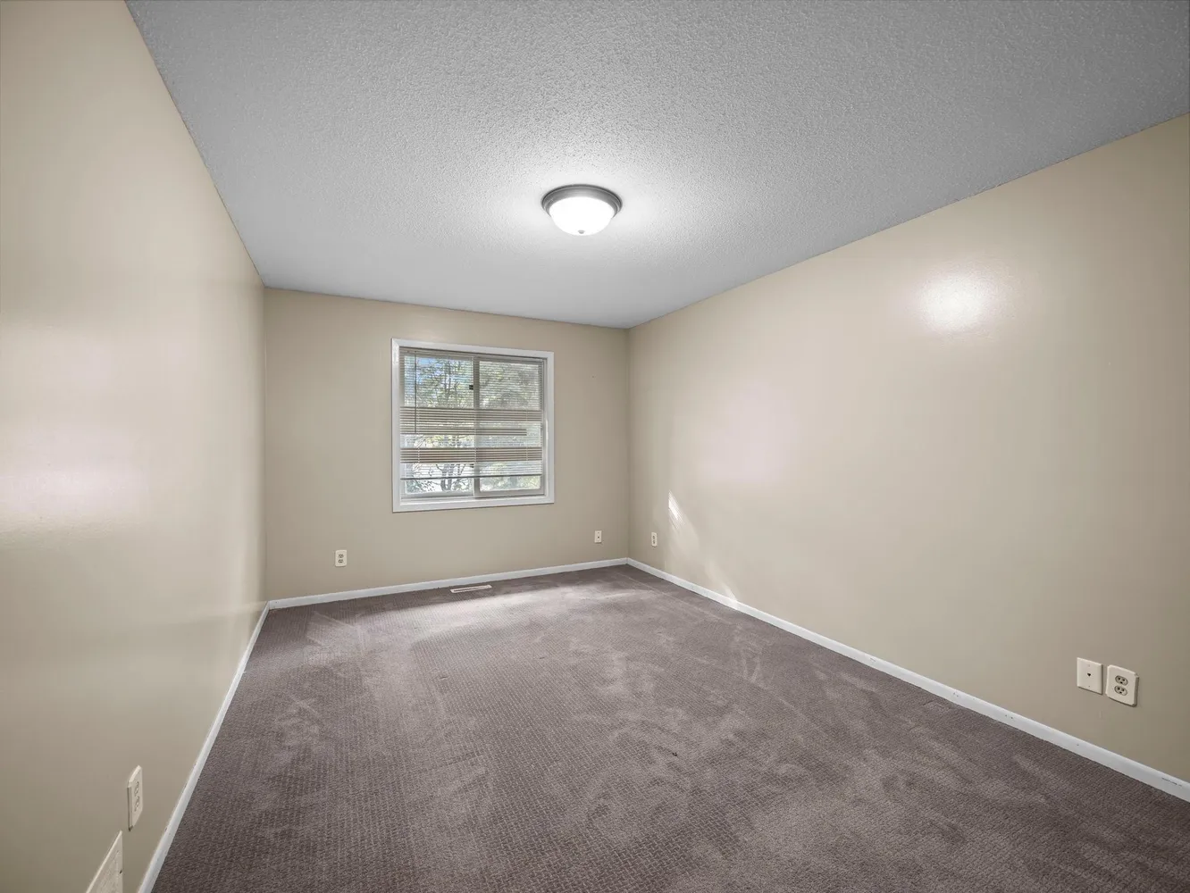 $2,000 | 5535 Lindsay Street, Golden Valley, MN 55422