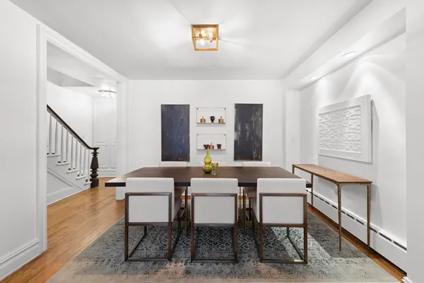 $75,000 | 209 East 61st Street | Lenox Hill