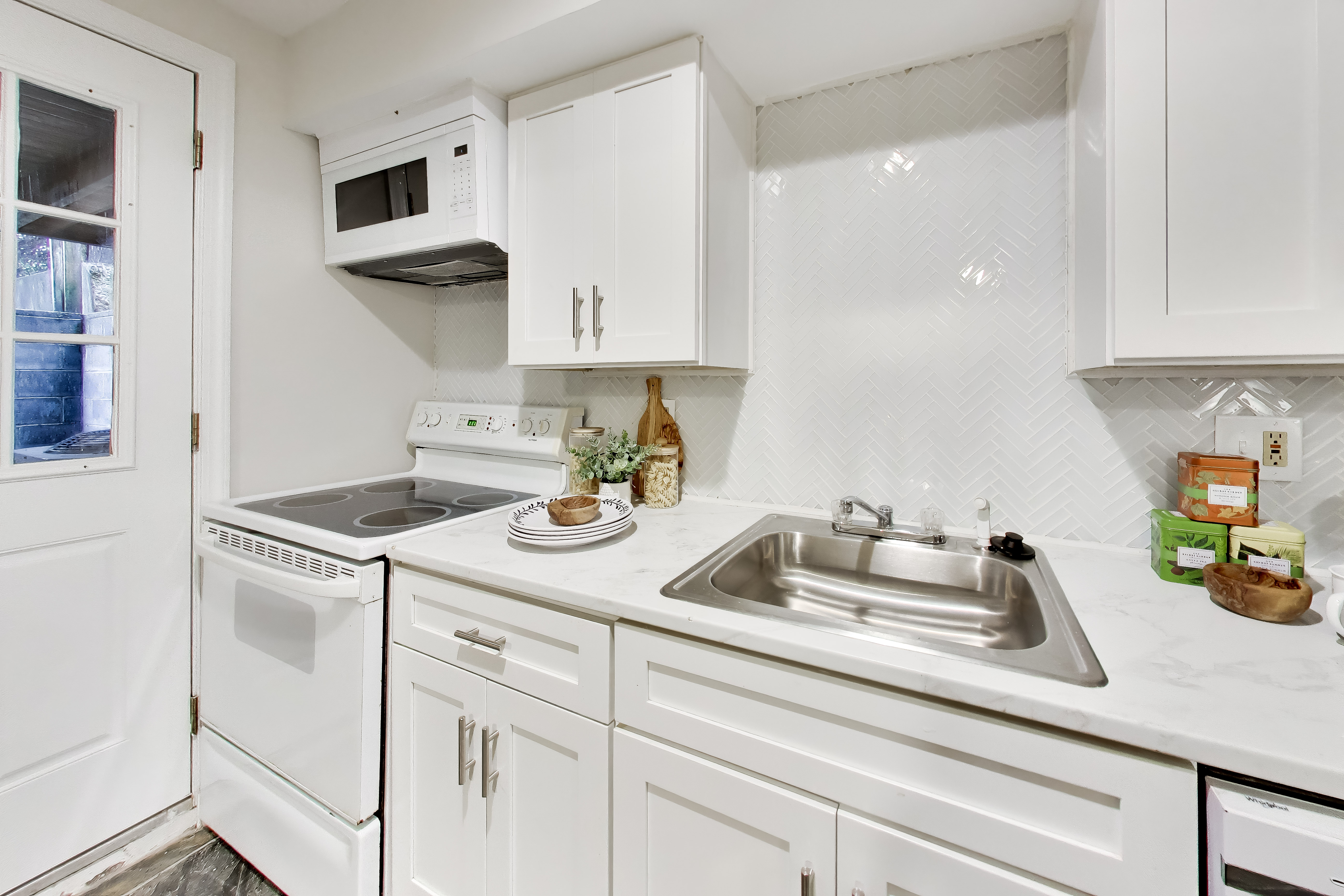 1434 Perry Place Northwest Washington, DC 20010 - Photo 32 of 48