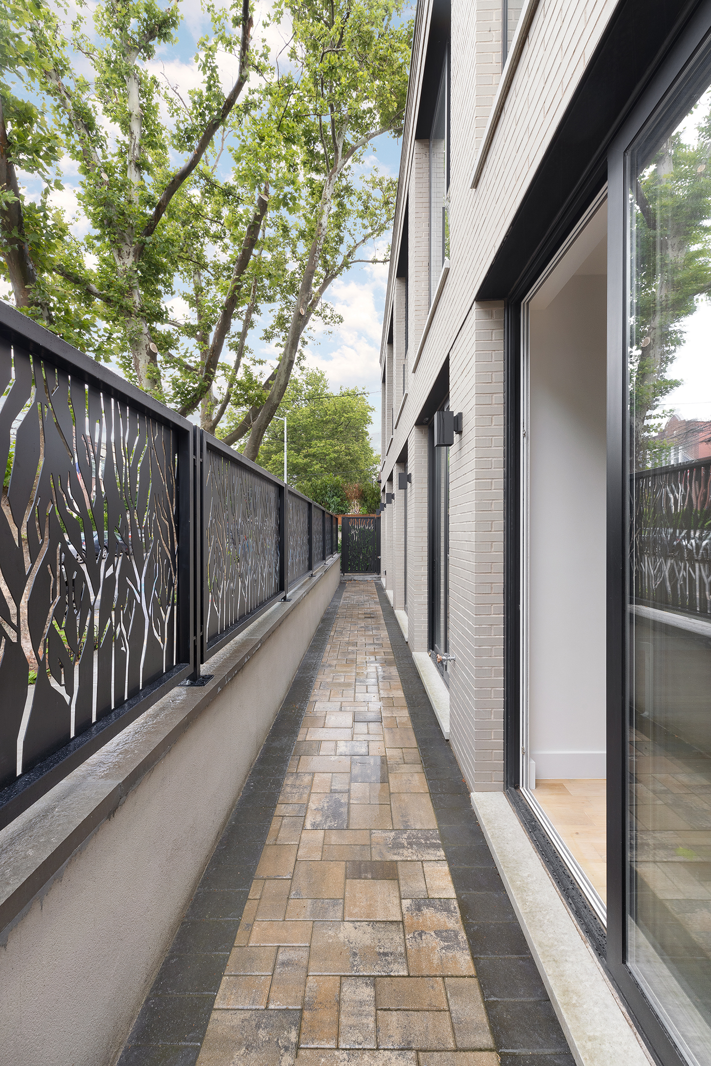 19-14 21st Road, Unit 1B Queens, NY 11105 - Photo 5 of 14