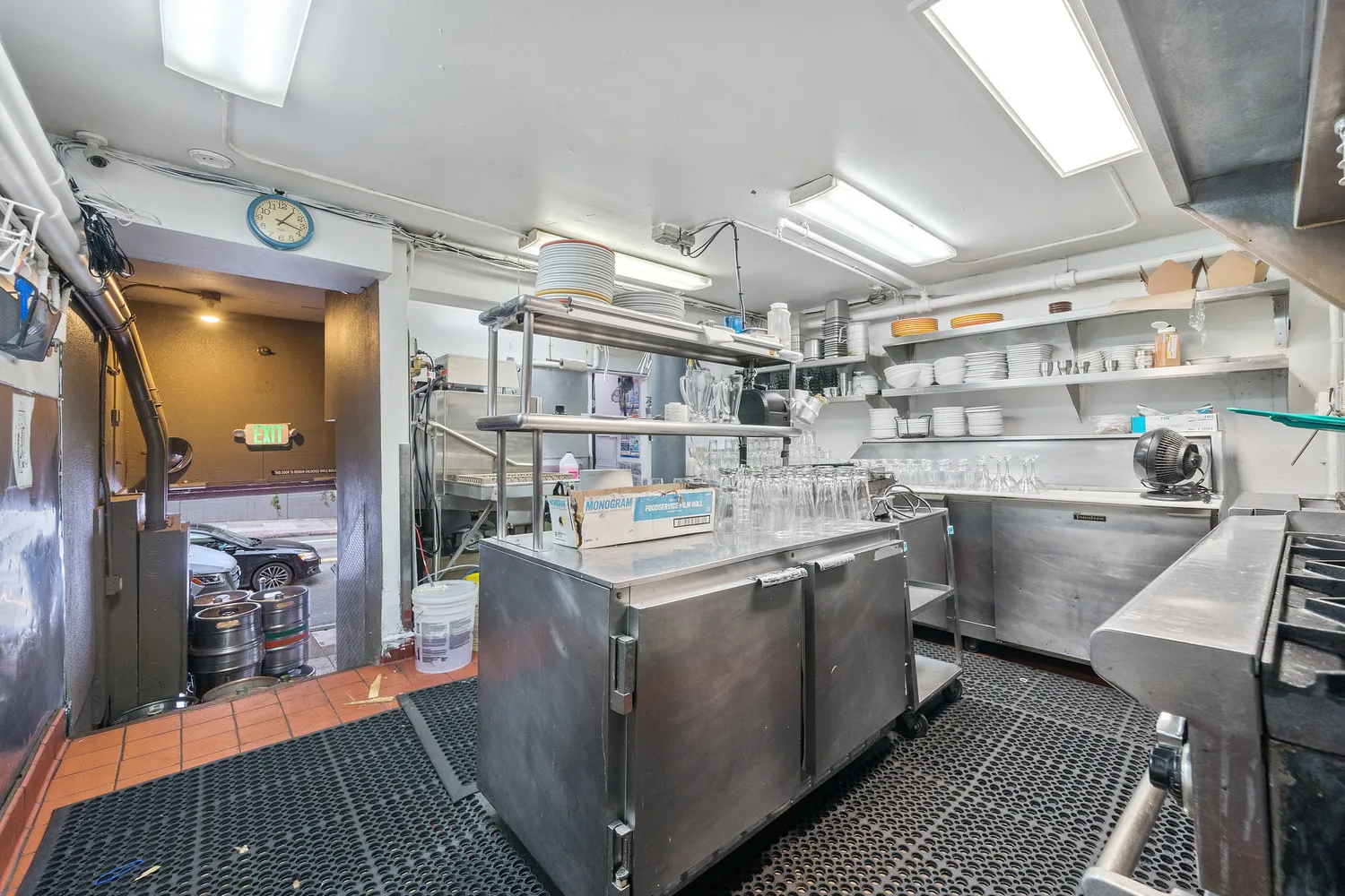 $24,500 | 500 Castro Street, San Francisco, CA 94114