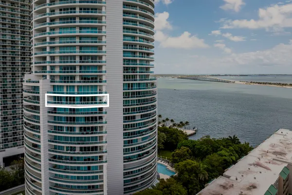 $1,600,000 | 2127 Brickell Avenue, Unit 1805, Miami, FL 33129