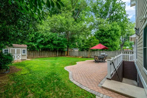 $1,950,000 | 117 West George Mason Road, Falls Church, VA 22046