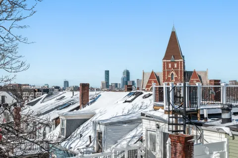 $649,000 | 7 Knowlton Street, Unit 3, South Boston, MA 02127