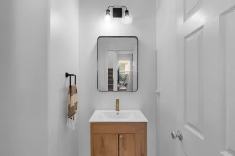 $875,000 | 271 Sparkleberry Avenue, Orange, CA 92865