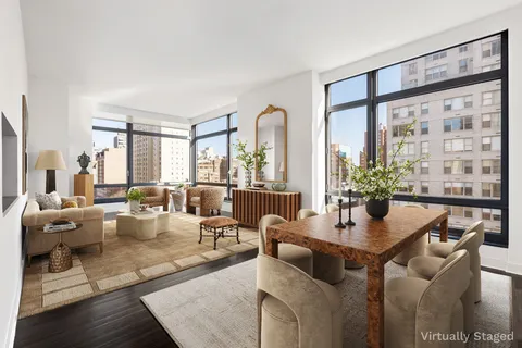 $2,100,000 | 450 East 83rd Street, Unit 8B | Upper East Side