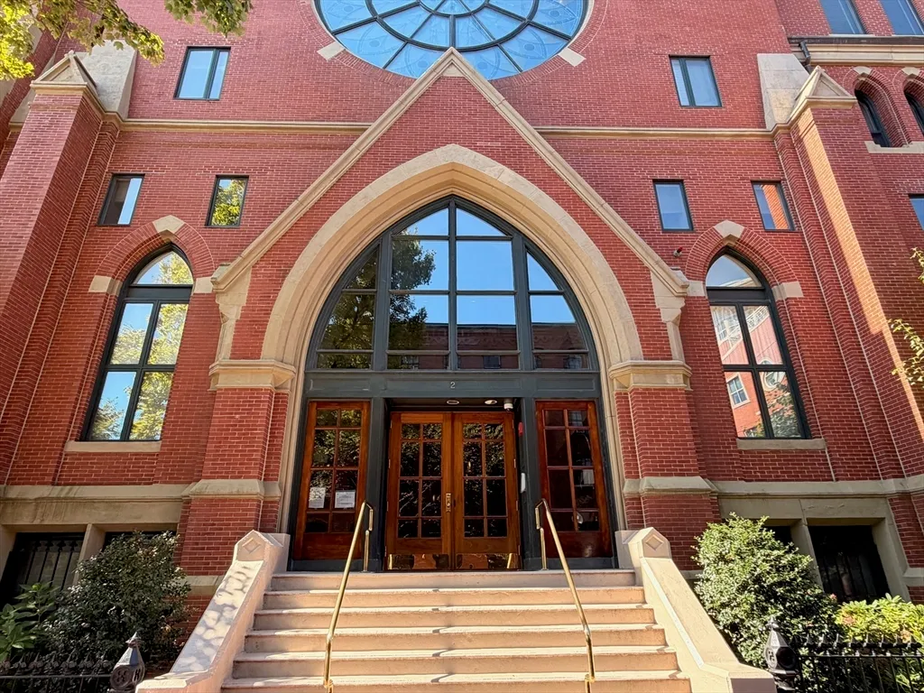a view of a building entrance
