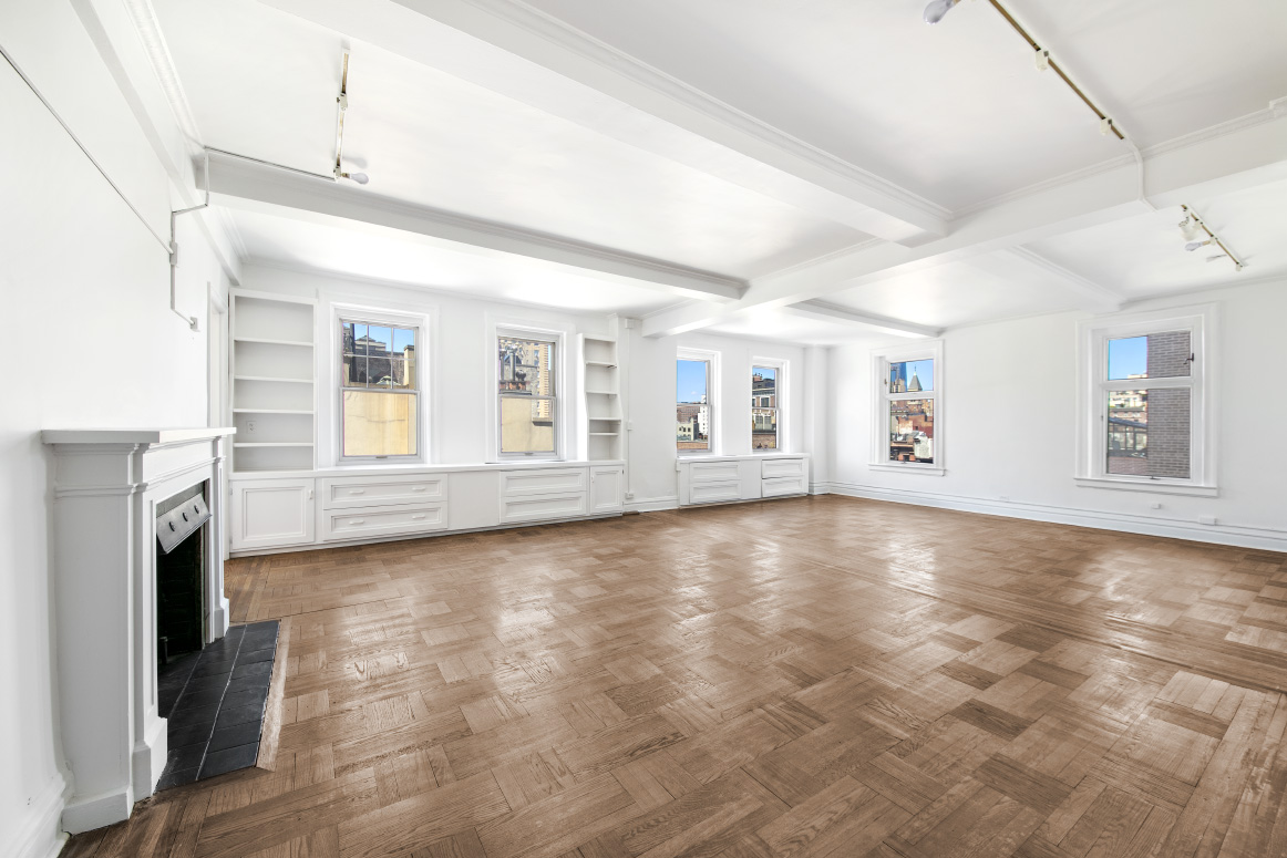 32 Washington Square West, Unit 7W Manhattan, NY 10011 - Photo 2 of 15